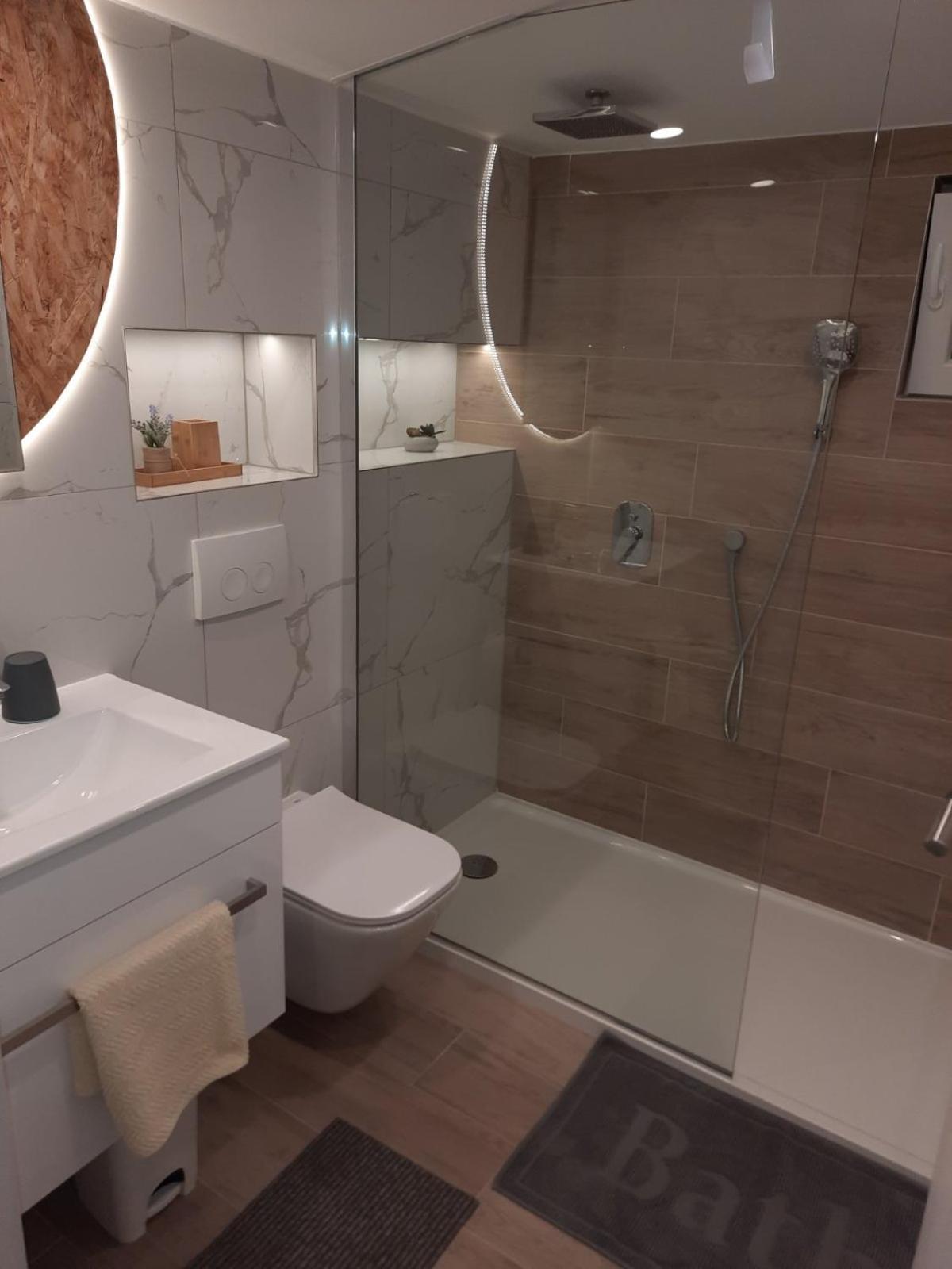 Apartments Ruzica Pinezići Rom bilde