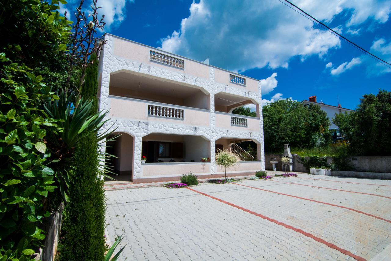 Apartments Ruzica Pinezići Eksteriør bilde